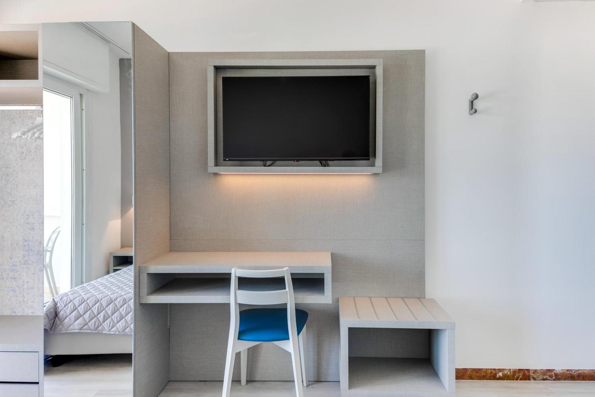 Marittimo Riccione - Hotel Clipper Fronte Mare Luaran gambar