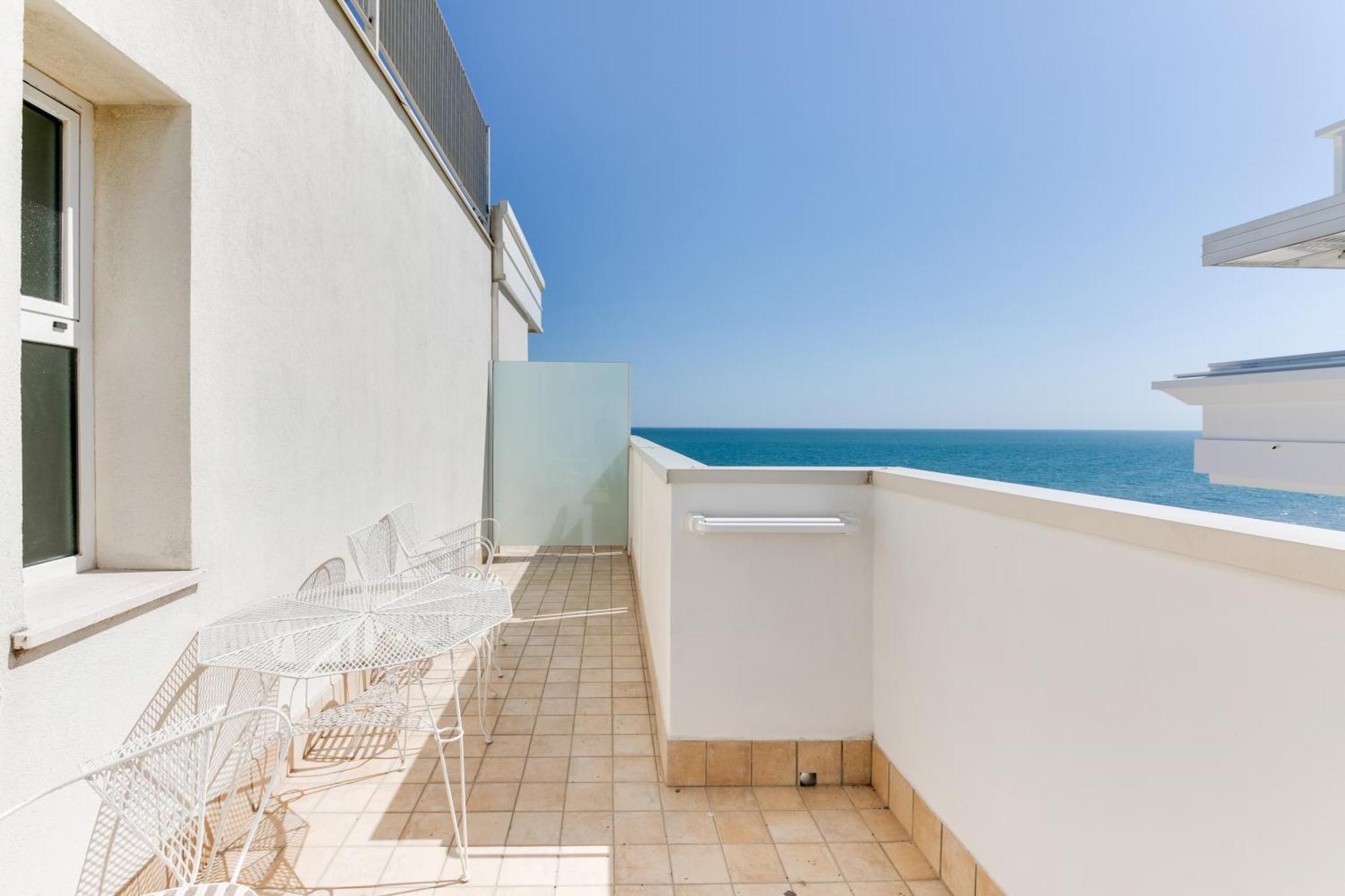 Marittimo Riccione - Hotel Clipper Fronte Mare Luaran gambar