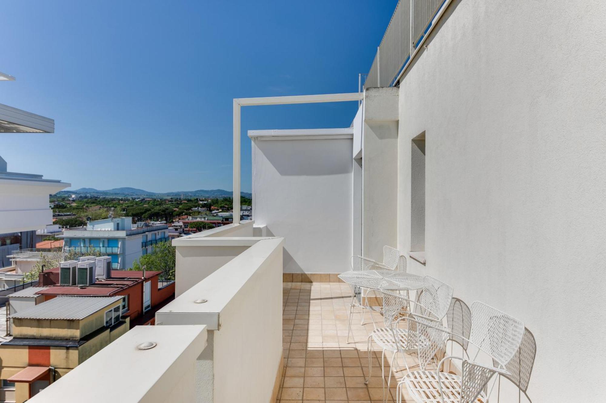Marittimo Riccione - Hotel Clipper Fronte Mare Luaran gambar