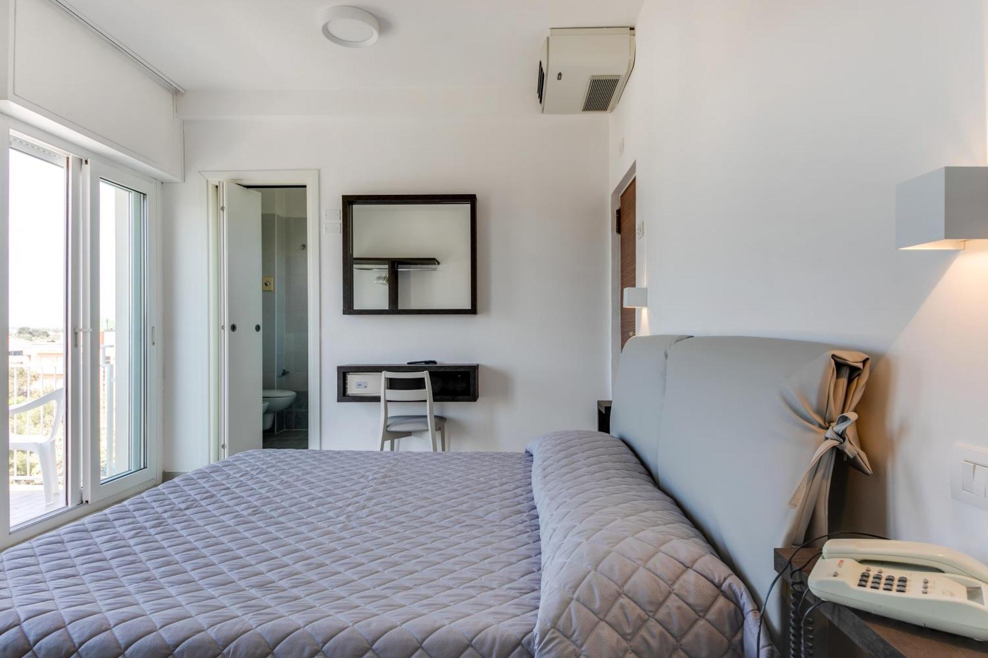 Marittimo Riccione - Hotel Clipper Fronte Mare Luaran gambar